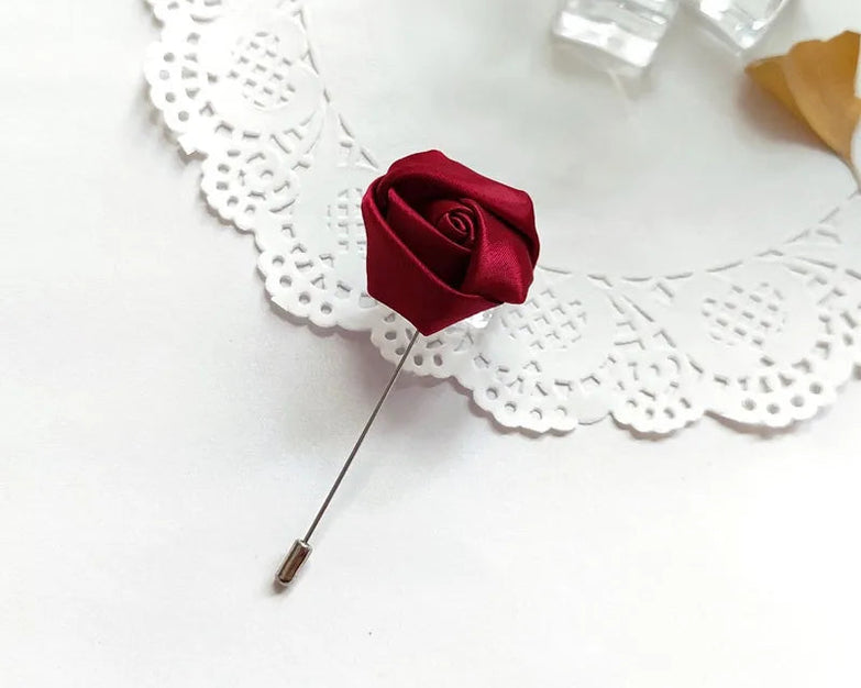 Boutonnière de Mariage Ruban Bordeaux