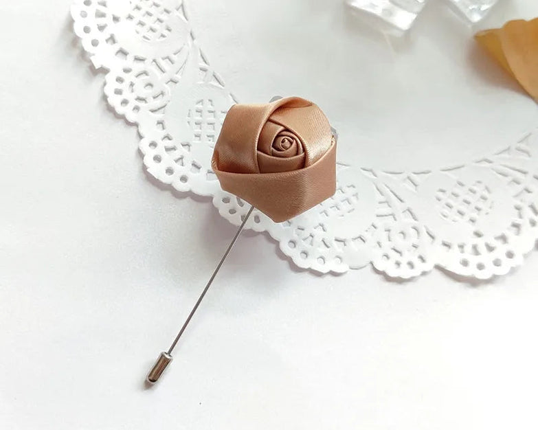 Boutonnière de Mariage Ruban Marron