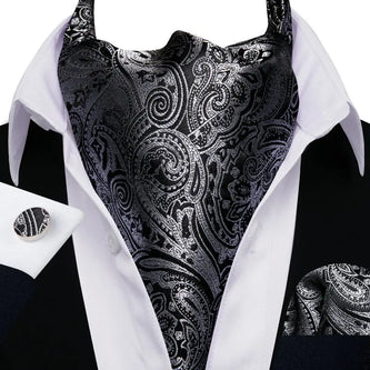 Cravate Ascot Noir et Argent Paisley