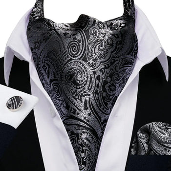 Cravate Ascot Noir et Argent Paisley