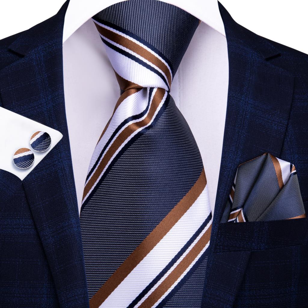 Maillon De Cravate En Soie Roderick Charles - Motif Bleu Et Vert, Style Classique