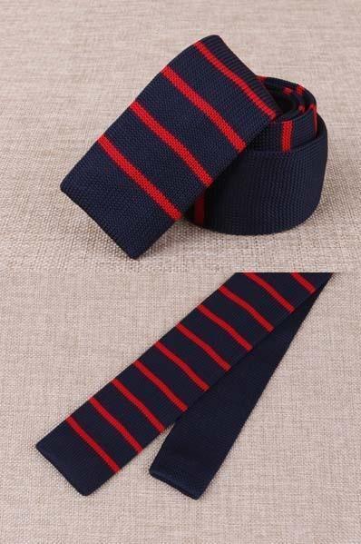 Cravate en Tricot Bleu Marine Rayée Rouge - Cravate Prestige