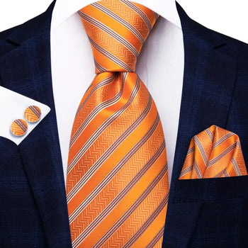 Cravate Orange a Rayures et Chevrons