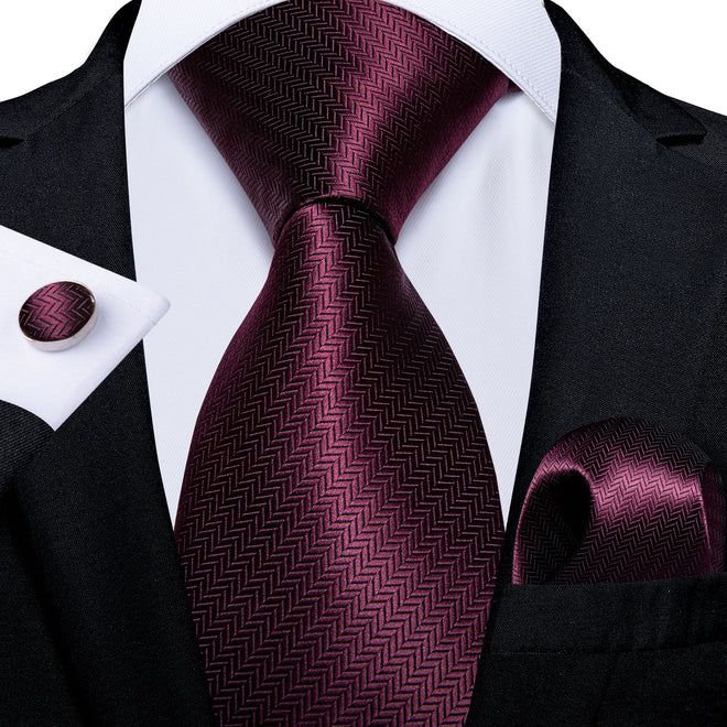 TigerTie Designer Cravate Rouge Bordeaux Bordeaux Noir Argent Rayé - Tie TigerTie Designer Cravate Rouge Bordeaux Bordeaux Noir Argent Rayé - Tie