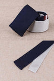 Cravate en Tricot Bleu Motif Bordeau & Blanc - Cravate Prestige
